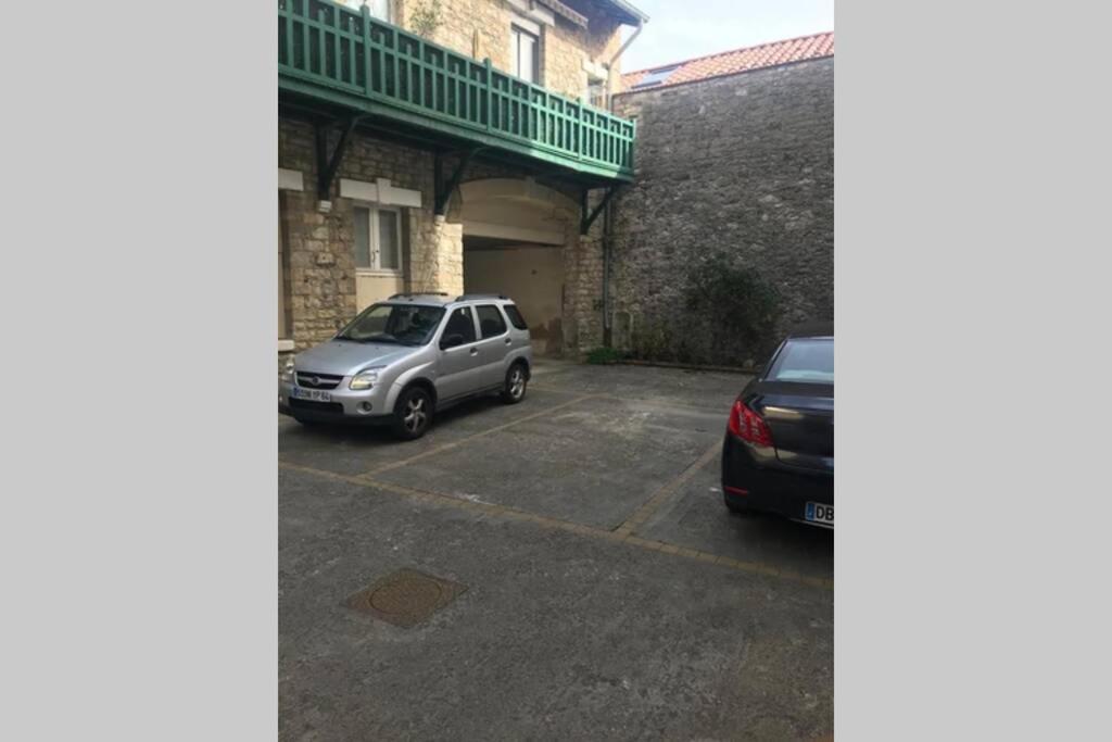T3 centre proche plage avec parking privatif Biarritz Extérieur photo